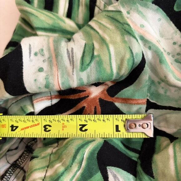 Chaser Romper Women's Medium Green Floral Sleeveless Boho Printed One Piece - Picture 9 of 10